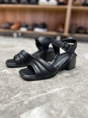 کفش صندل آسمان